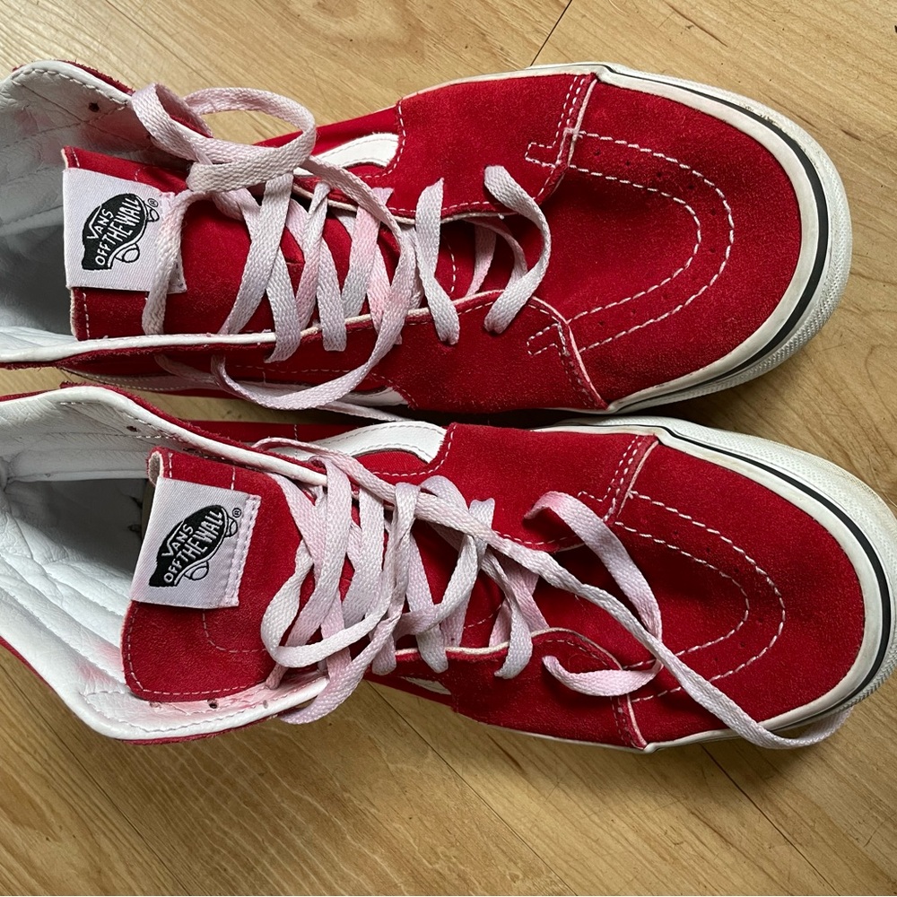 Men’s high top Vans size 10.5, great condition